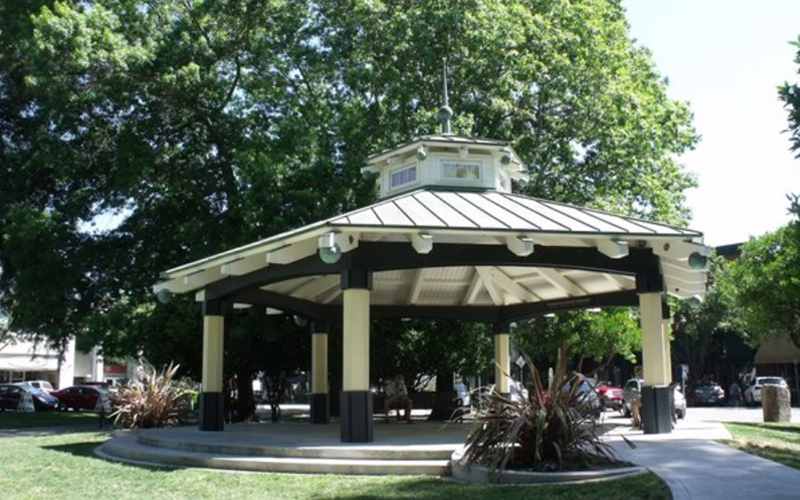 healdsburg plaza
